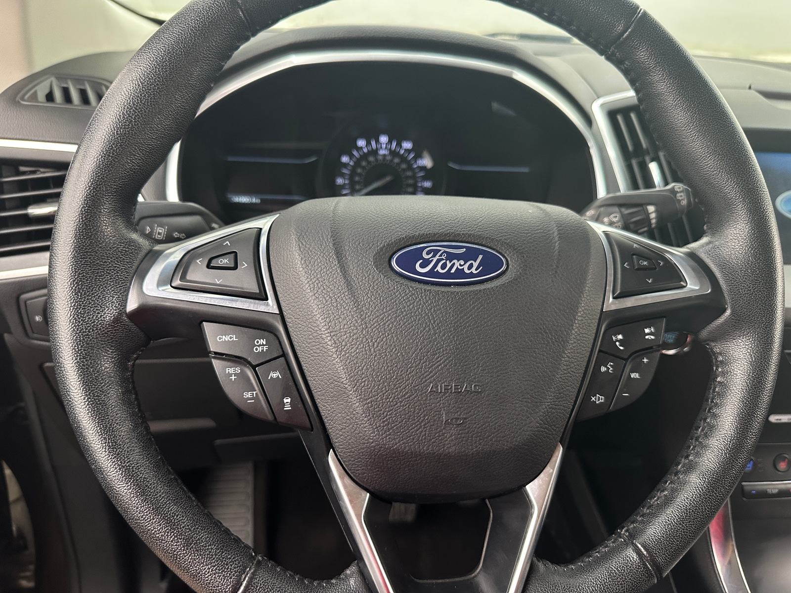 Thumbnail: 2019 Ford Edge - 4