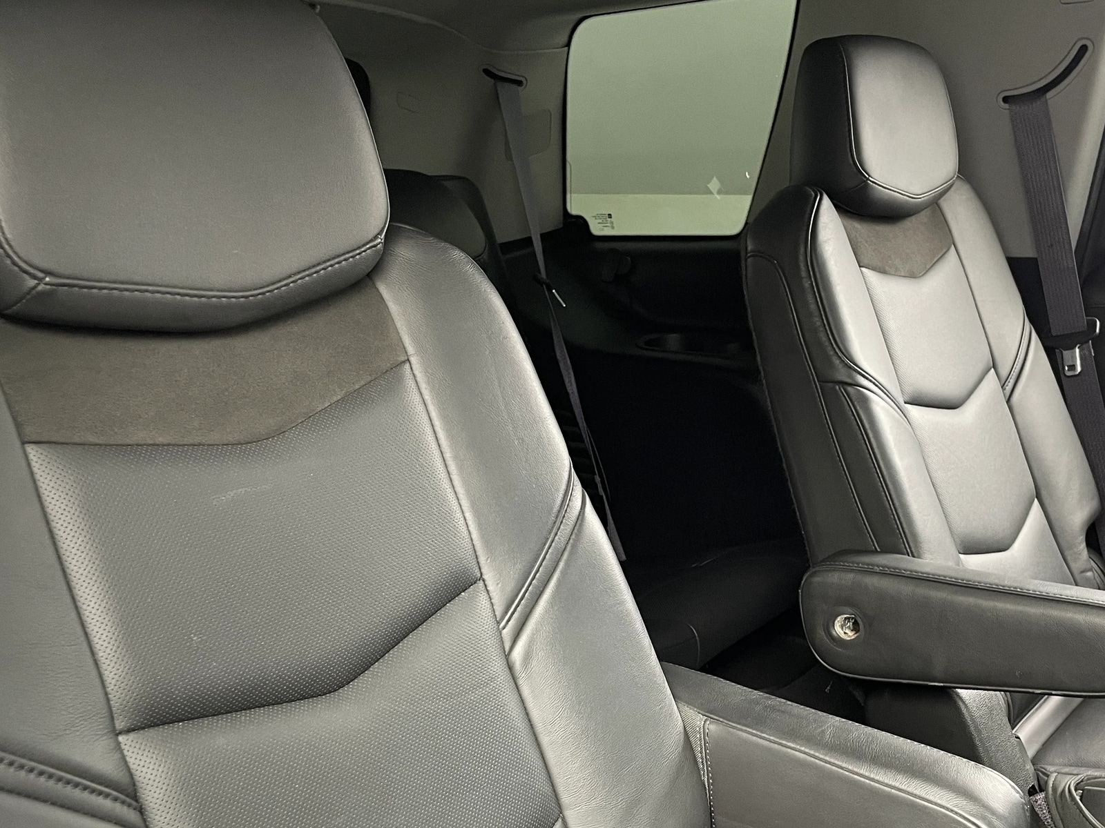 Thumbnail: 2015 Cadillac Escalade - 5