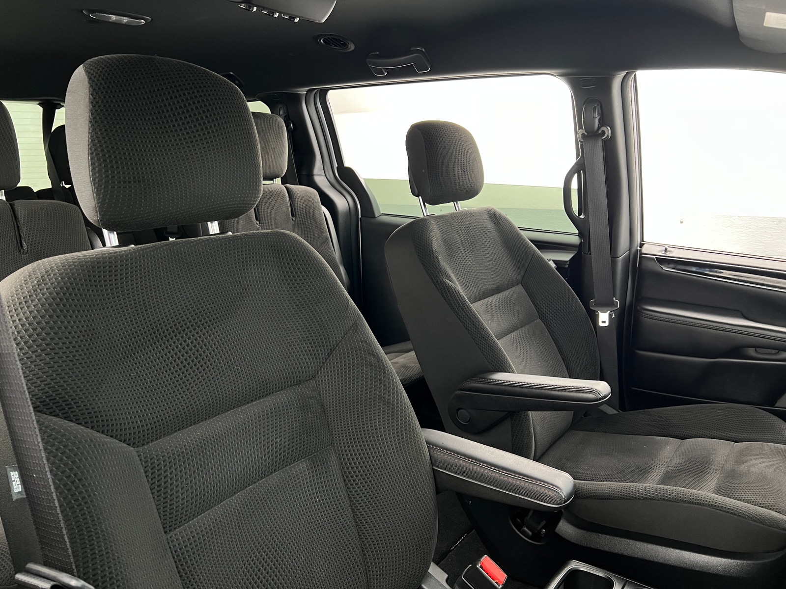 Thumbnail: 2020 Dodge Grand Caravan - 2