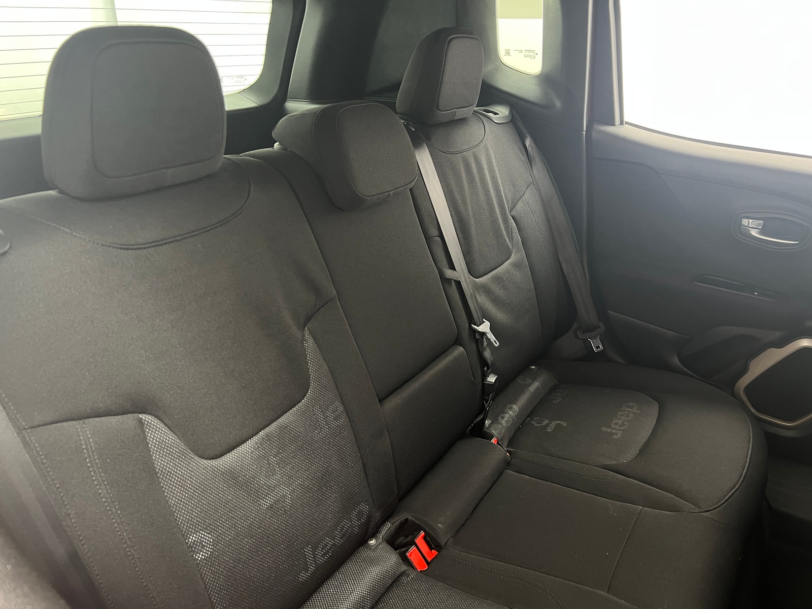 Thumbnail: 2015 Jeep Renegade - 6