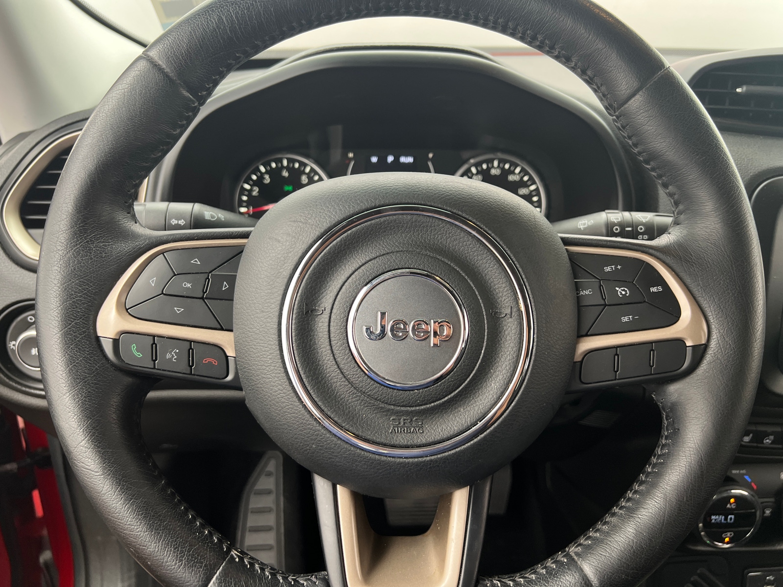 Thumbnail: 2015 Jeep Renegade - 5