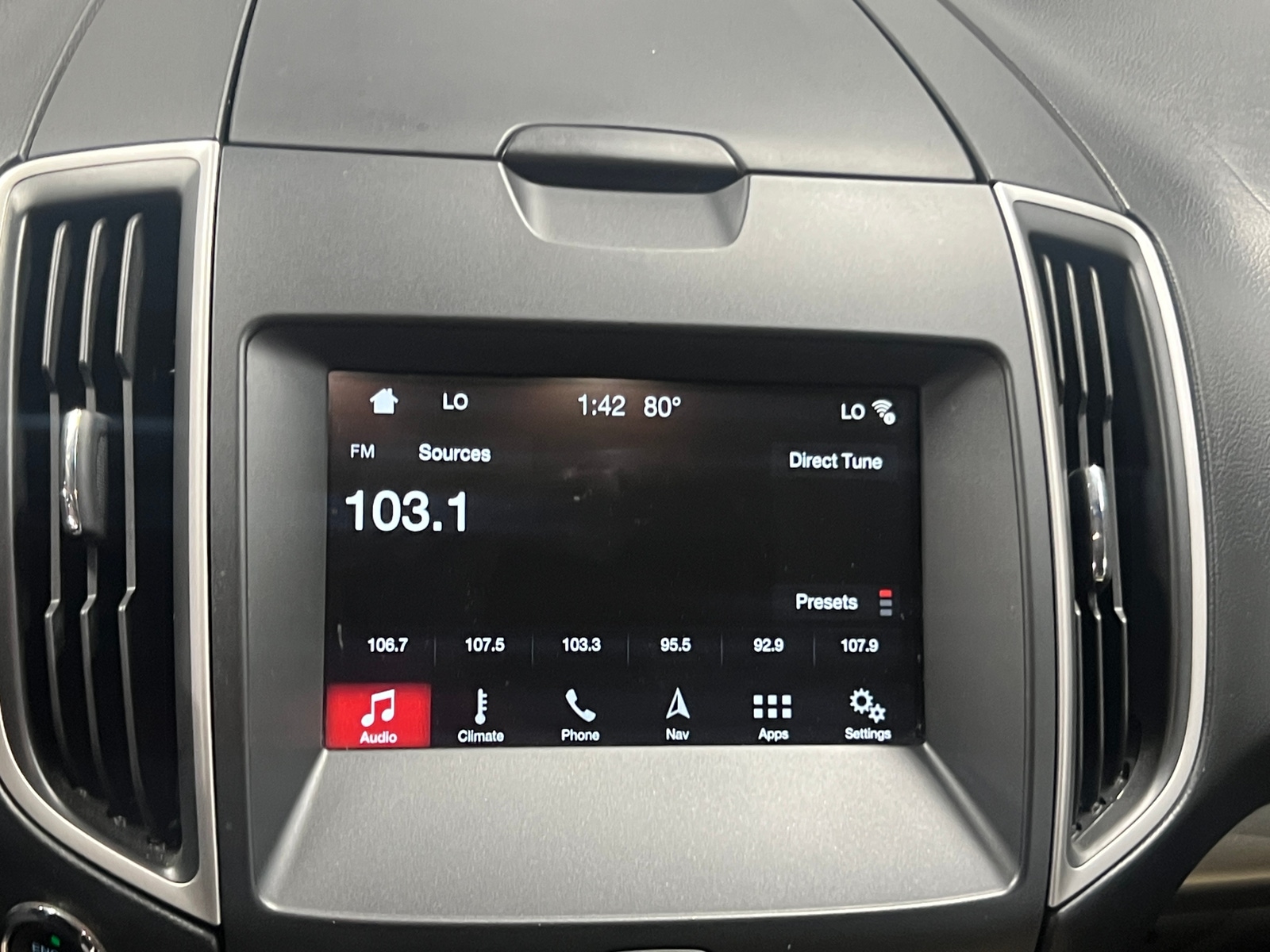 Thumbnail: 2017 Ford Edge - 4