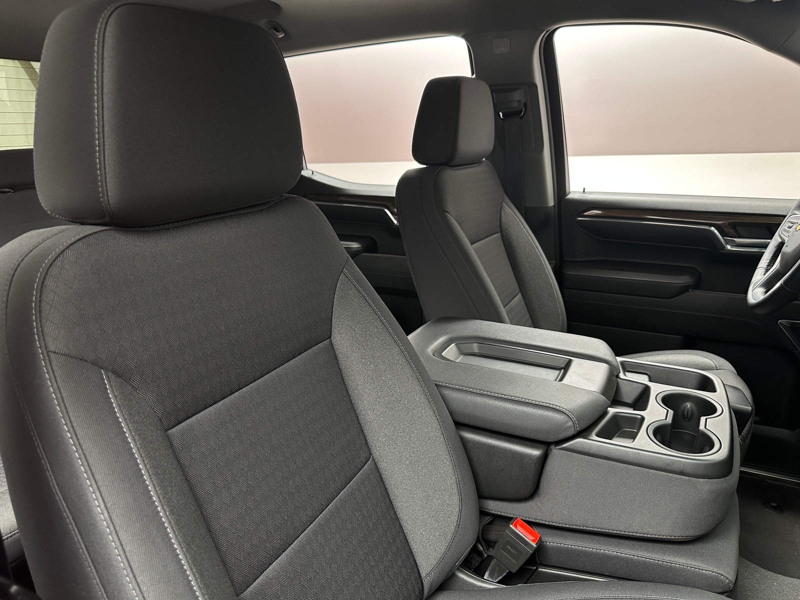 Thumbnail: 2024 Chevrolet Silverado 1500 - 2
