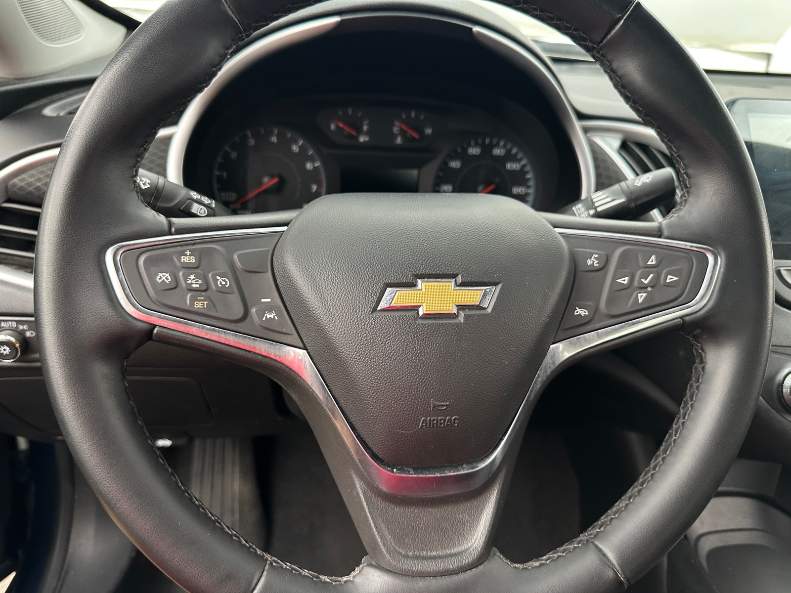 Thumbnail: 2024 Chevrolet Malibu - 5