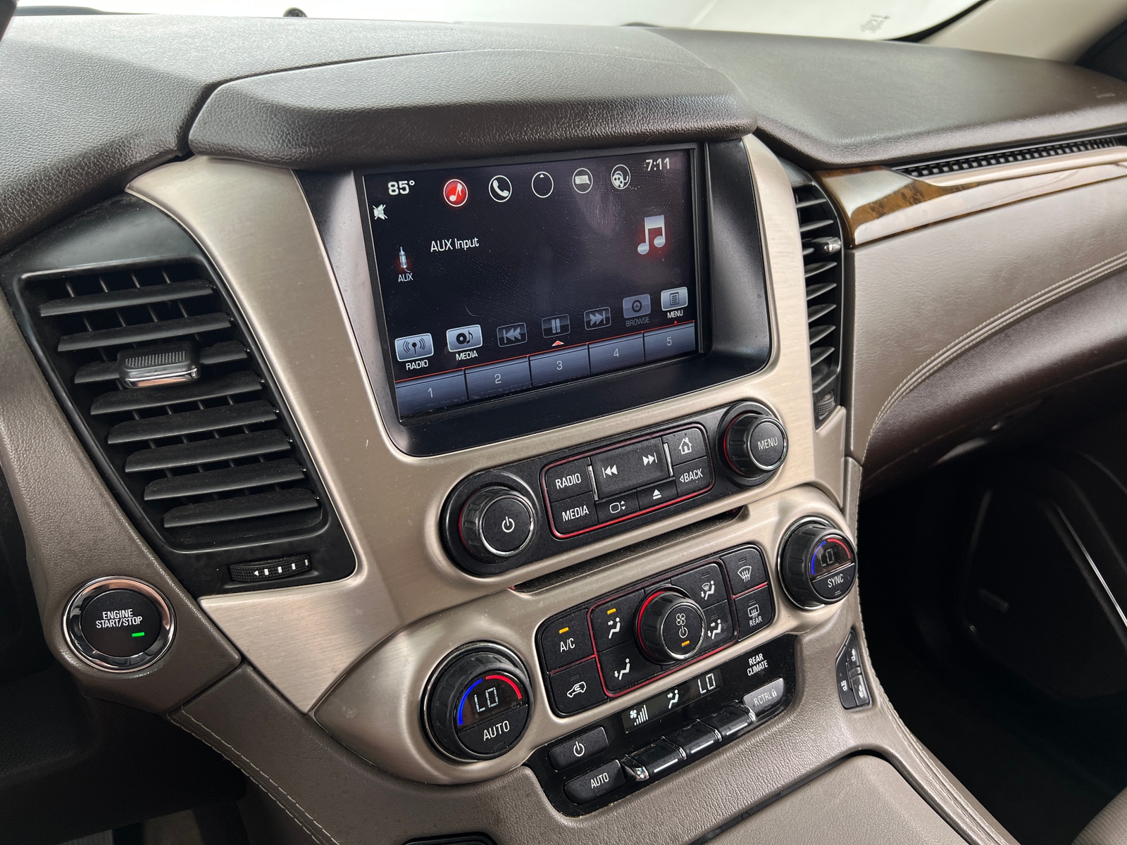 Thumbnail: 2016 GMC Yukon - 3
