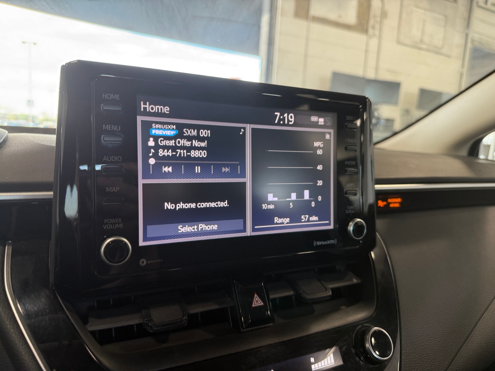 Thumbnail: 2022 Toyota Corolla - 4