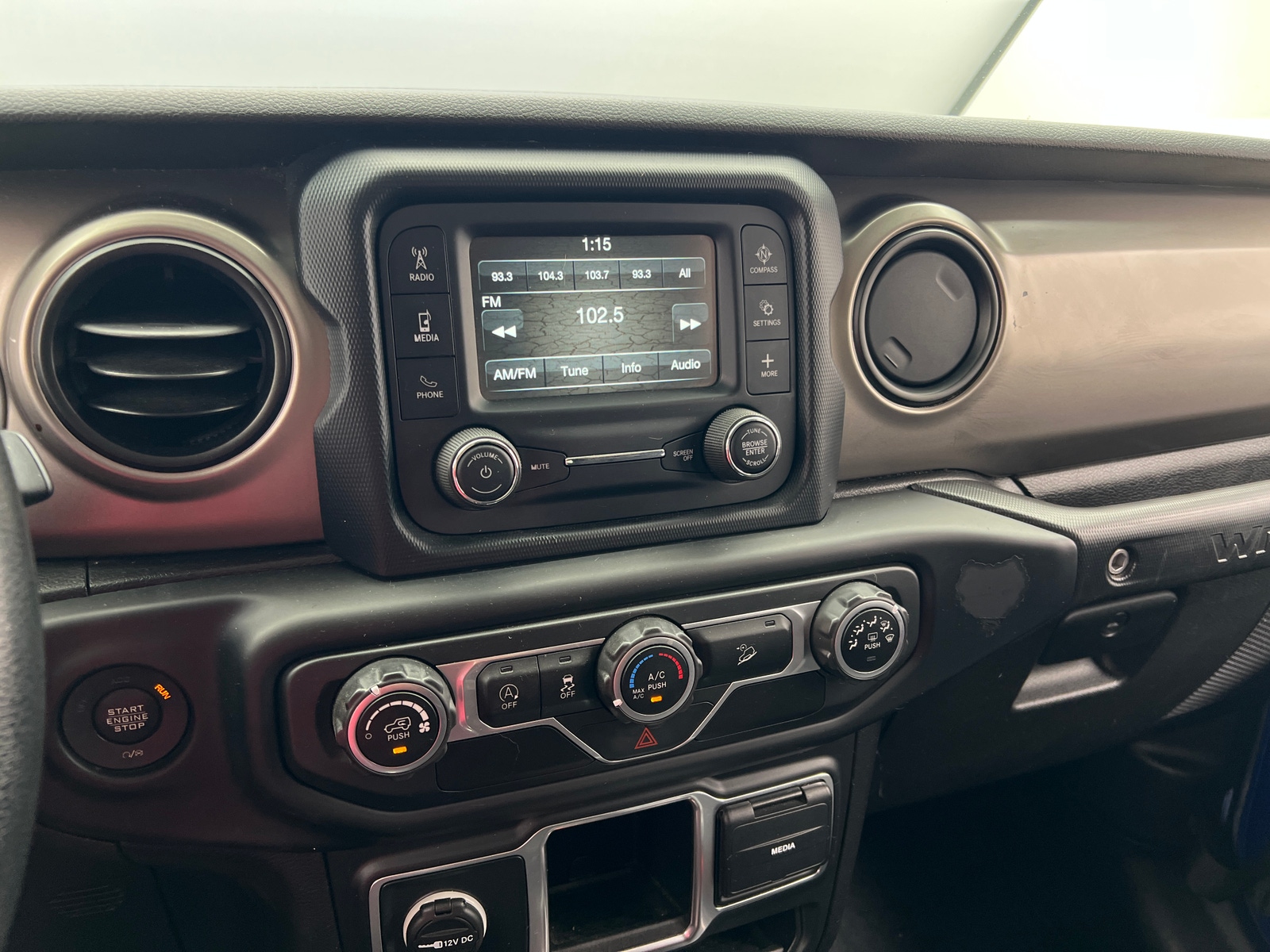 Thumbnail: 2018 Jeep Wrangler - 4