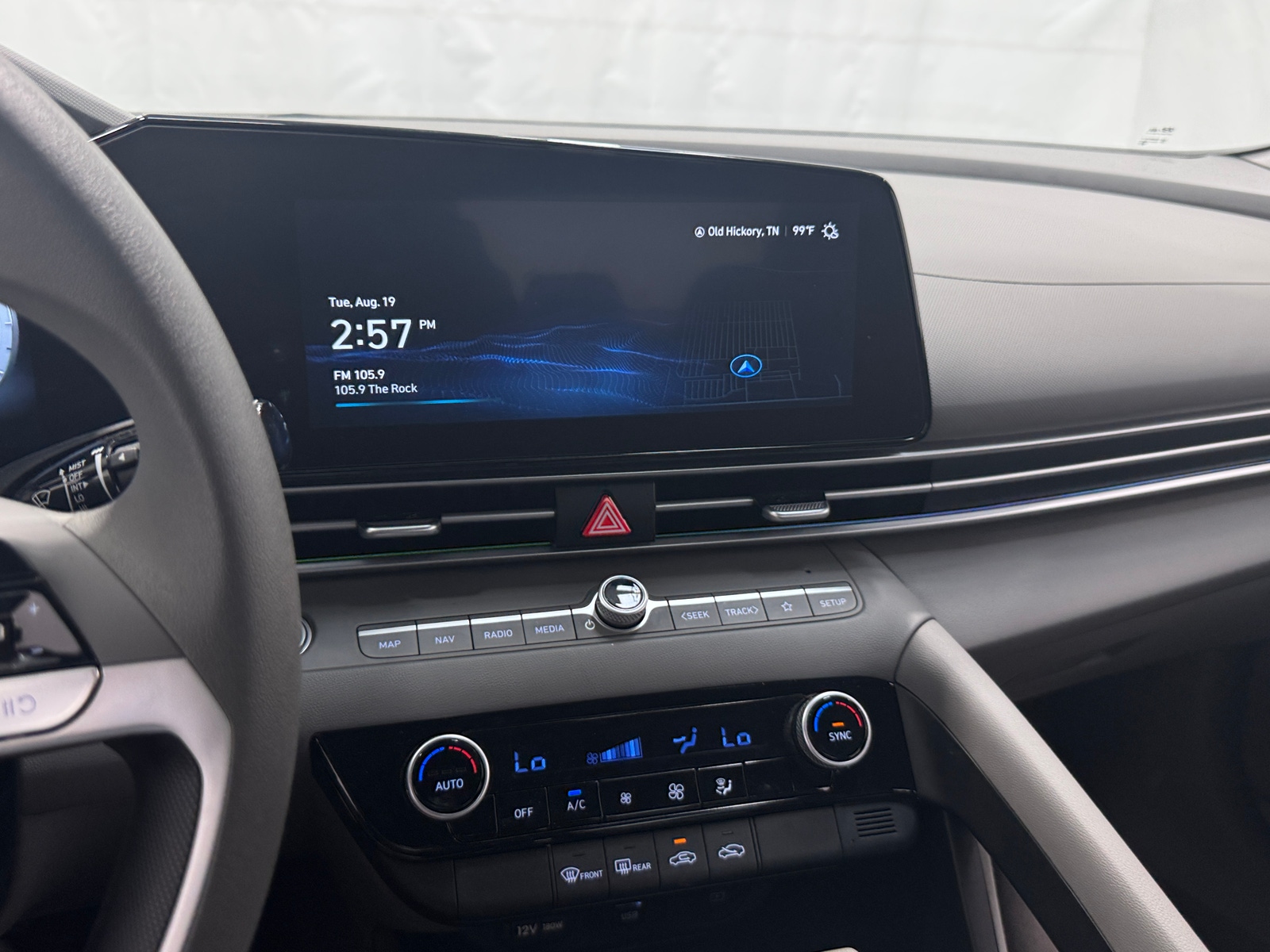 Thumbnail: 2024 Hyundai Elantra - 4