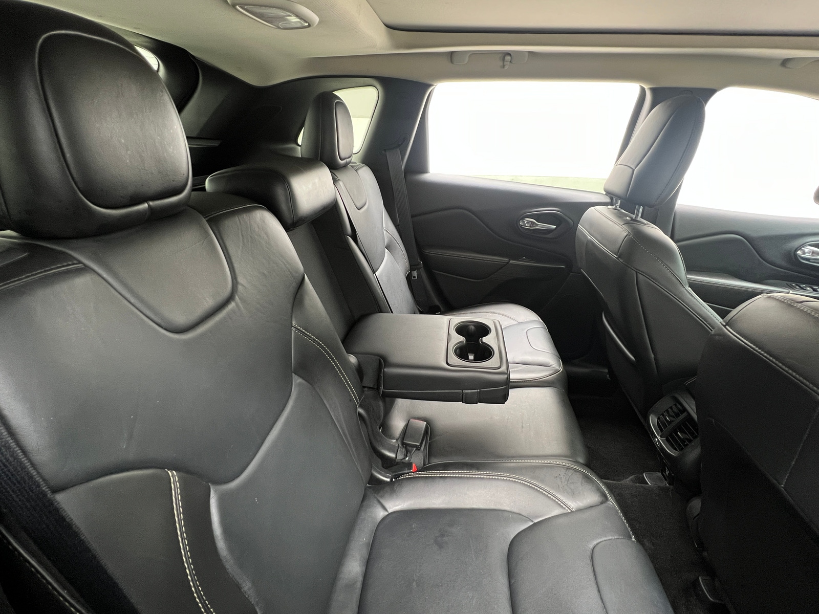 Thumbnail: 2015 Jeep Cherokee - 5