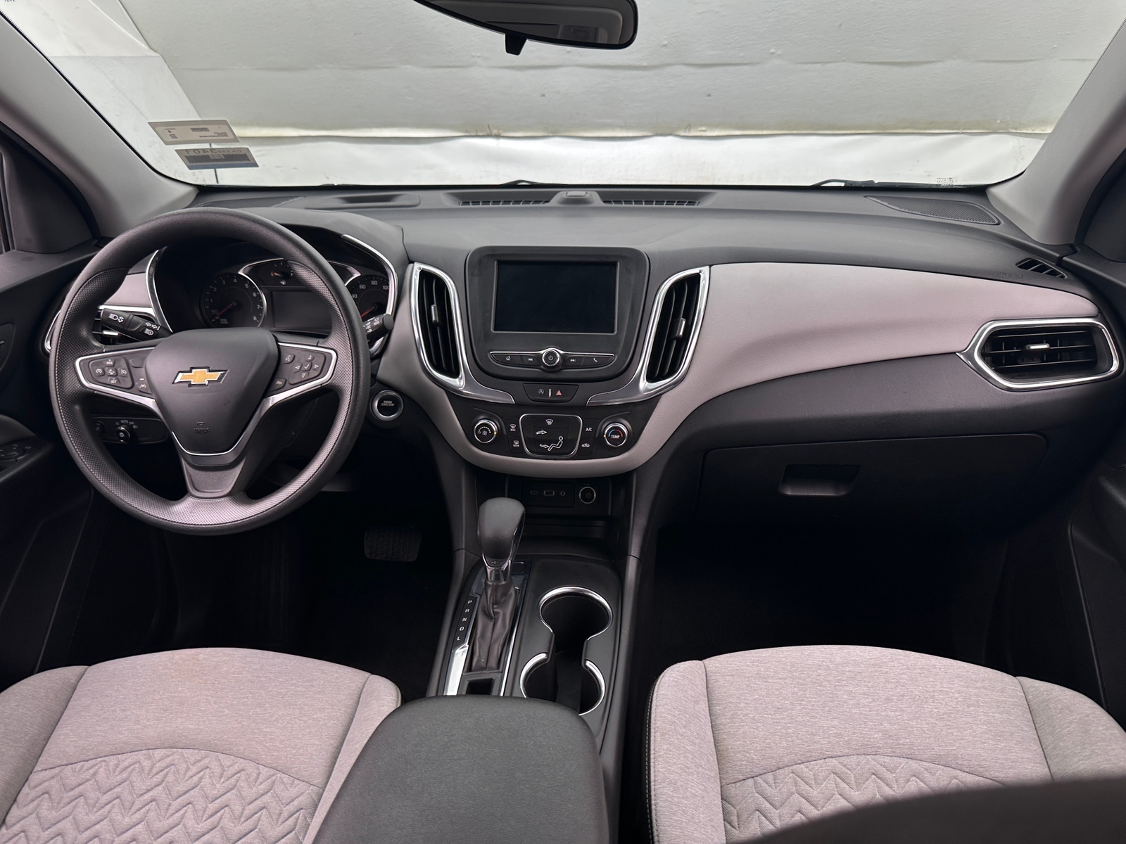 Thumbnail: 2023 Chevrolet Equinox - 3