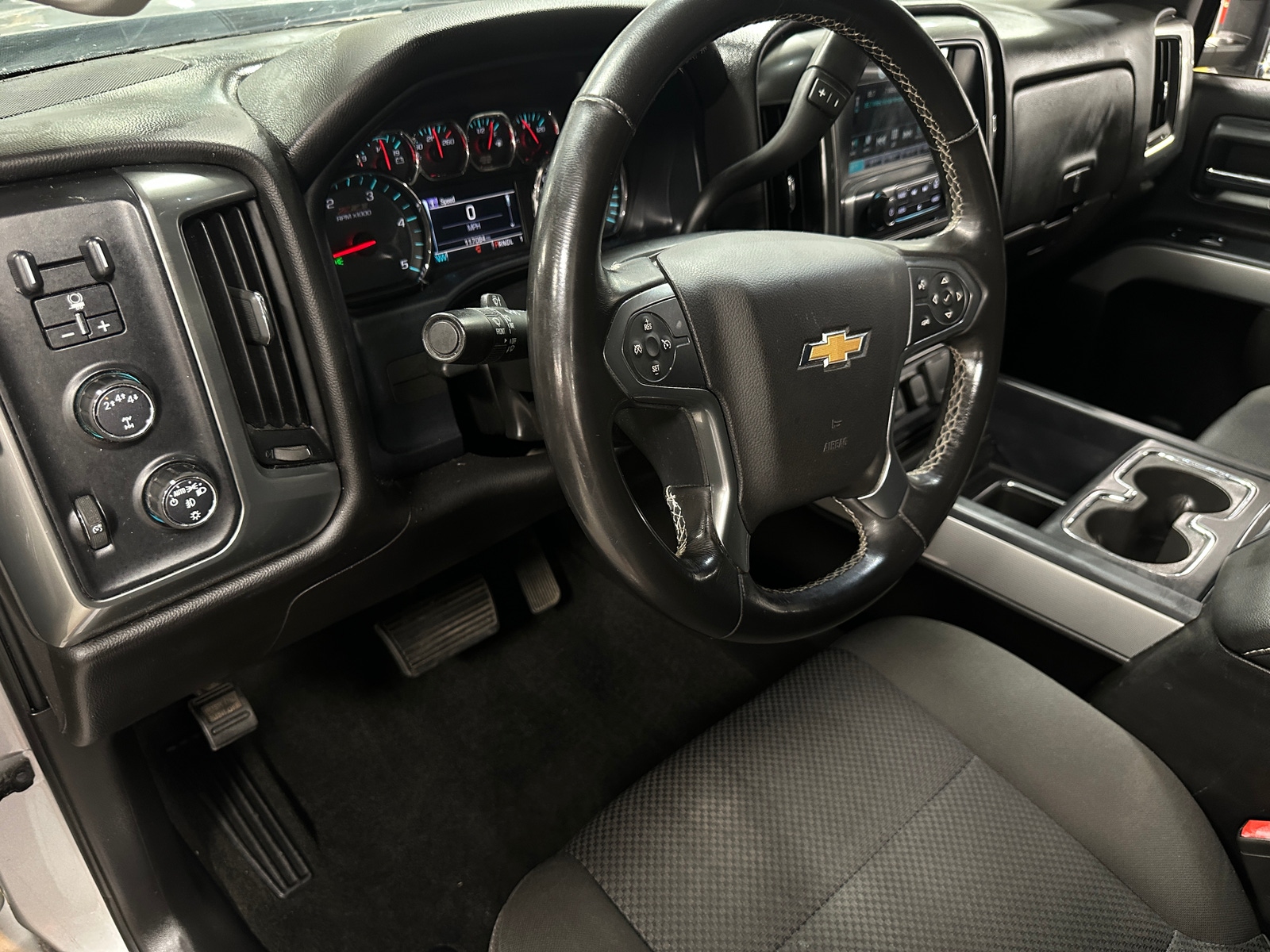 Thumbnail: 2017 Chevrolet Silverado 2500 - 3