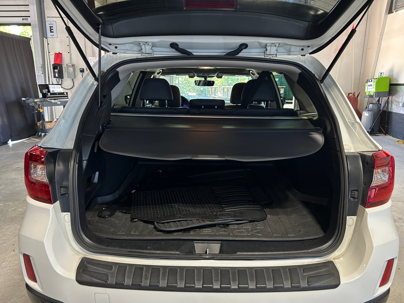 Thumbnail: 2017 Subaru Outback - 6
