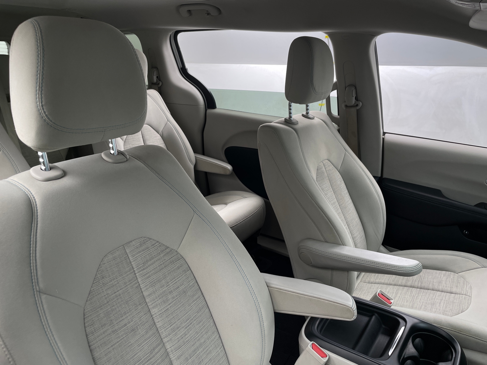 Thumbnail: 2018 Chrysler Pacifica - 2