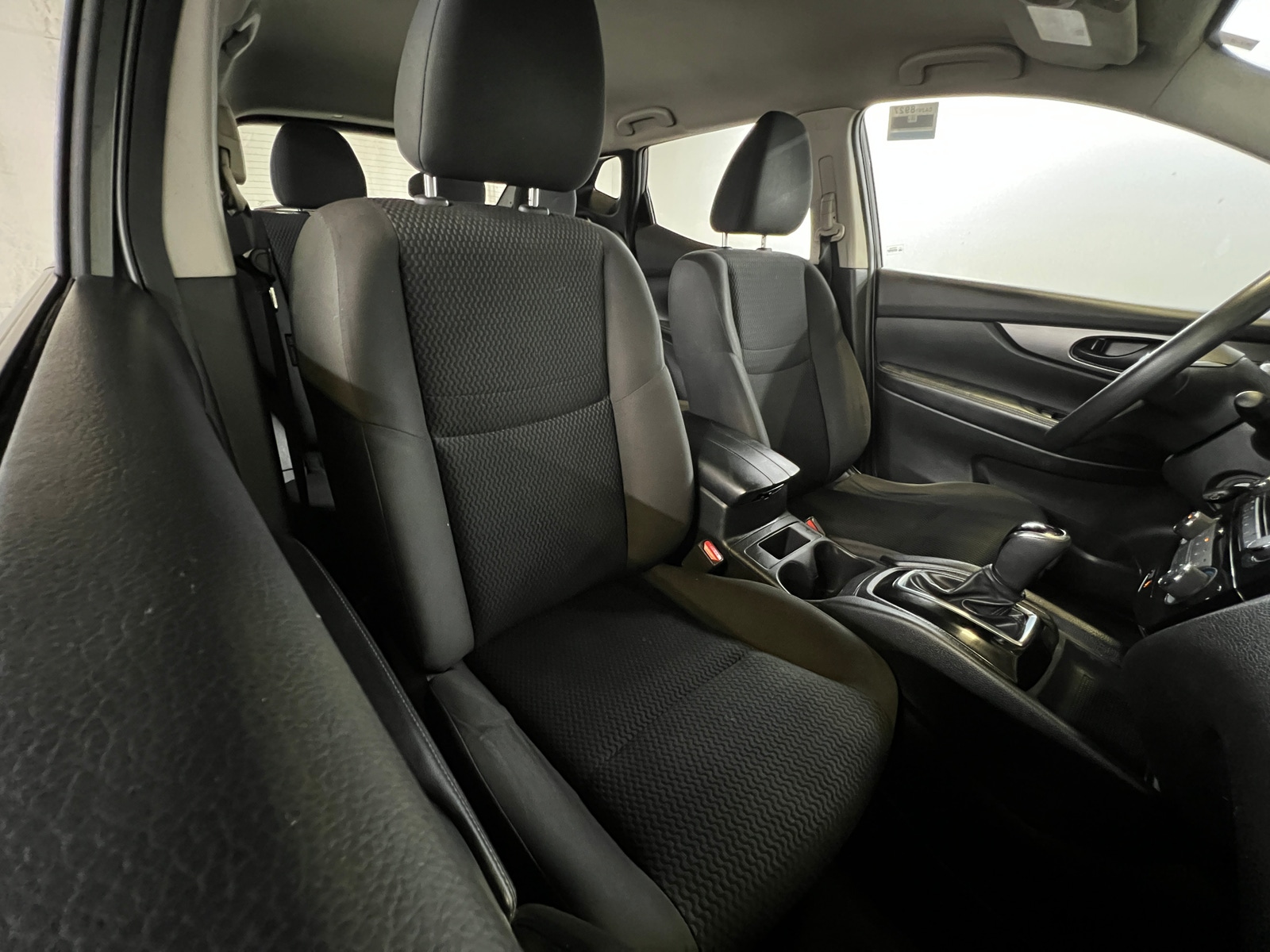 Thumbnail: 2018 Nissan Rogue Sport - 2