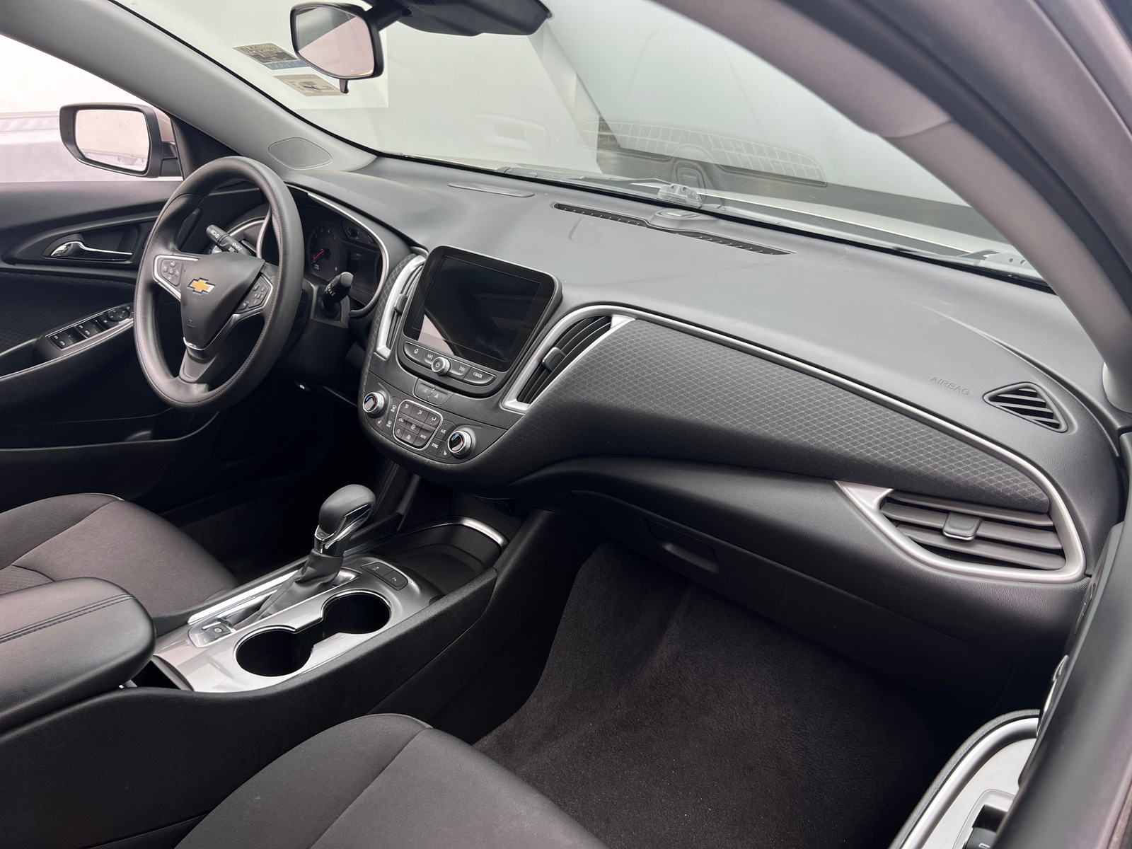 Thumbnail: 2024 Chevrolet Malibu - 3