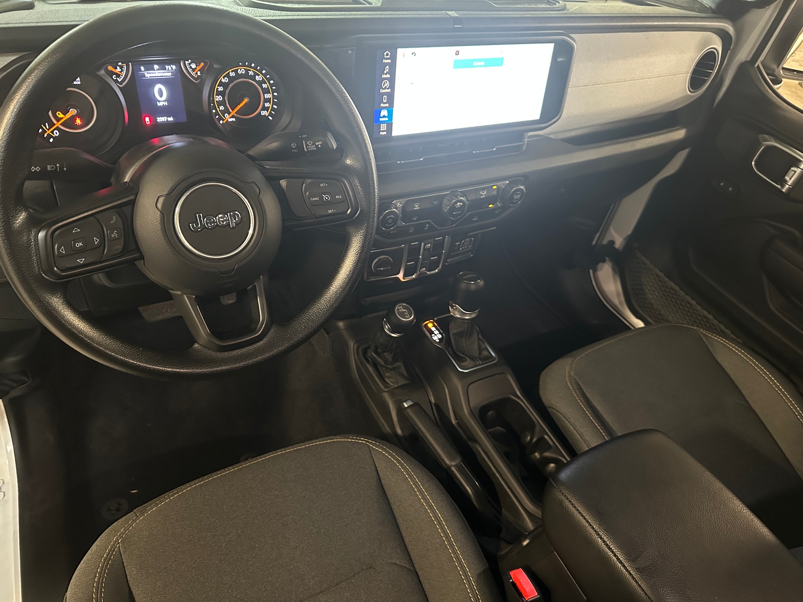 Thumbnail: 2024 Jeep Gladiator - 3