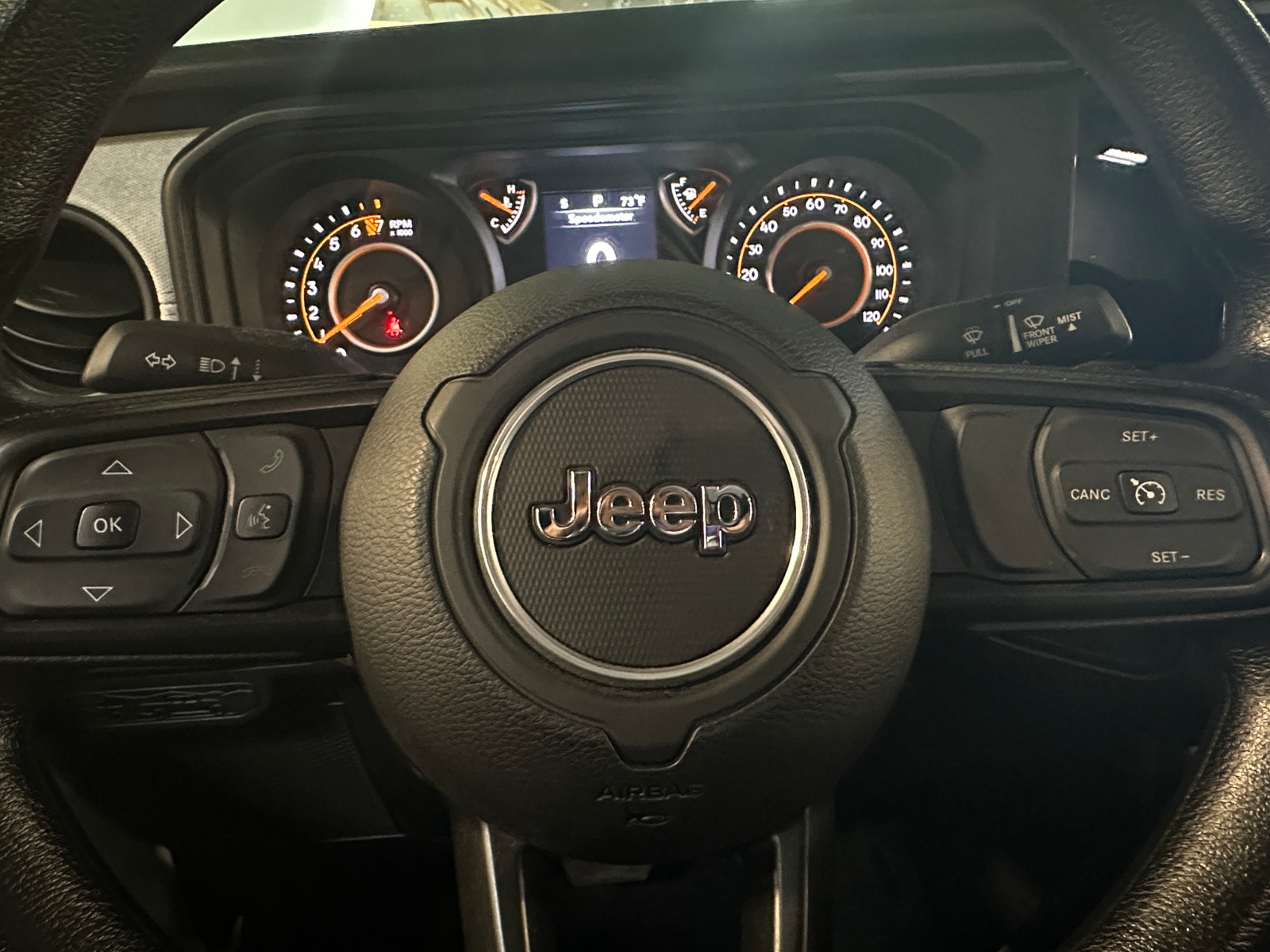 Thumbnail: 2024 Jeep Gladiator - 5