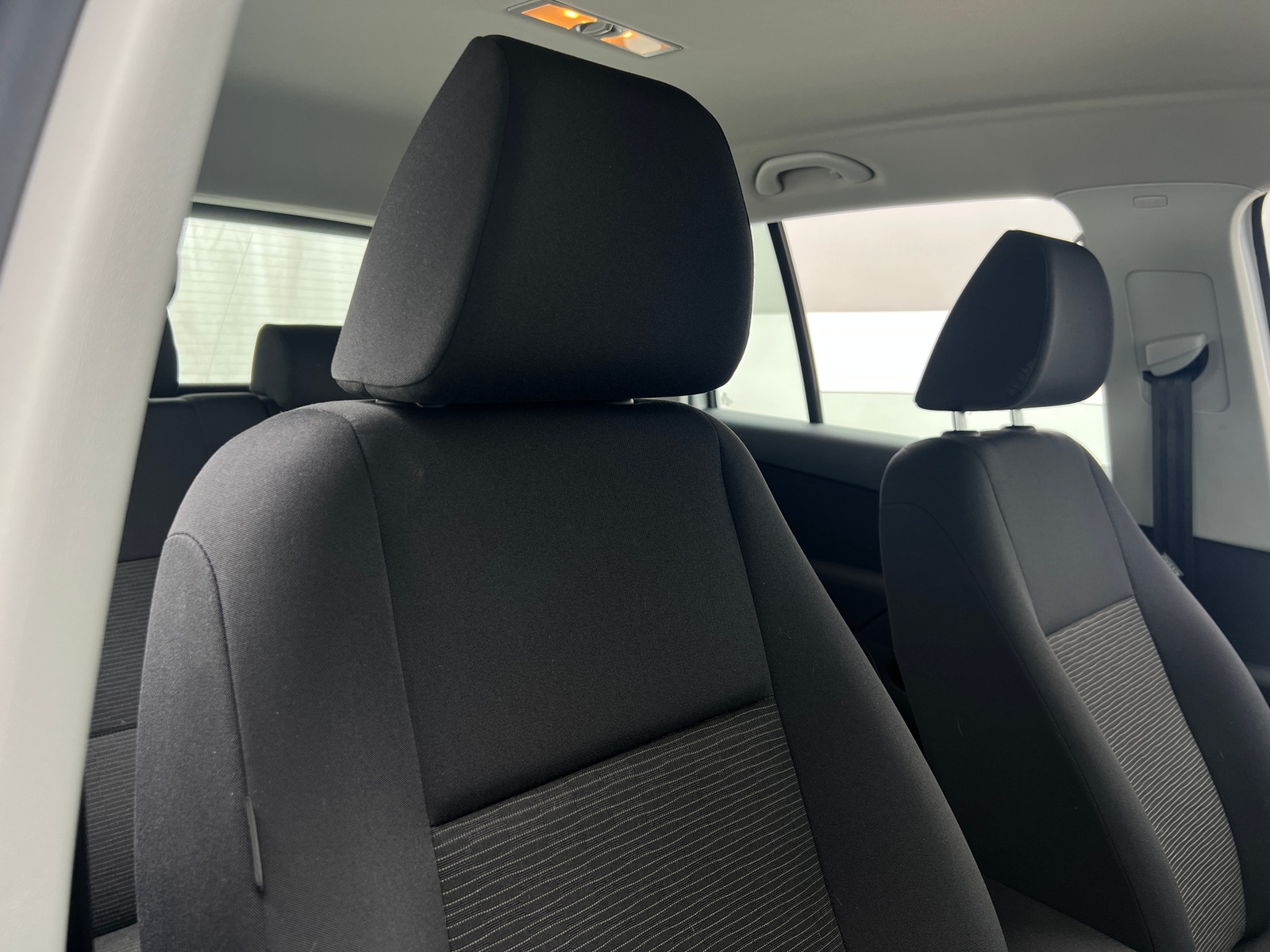 Thumbnail: 2017 Volkswagen Tiguan - 2