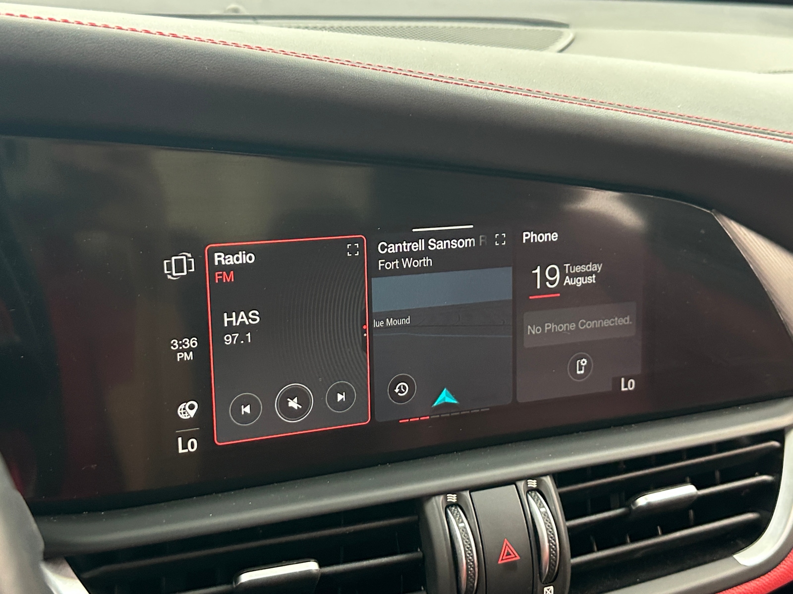Thumbnail: 2021 Alfa Romeo Giulia - 3