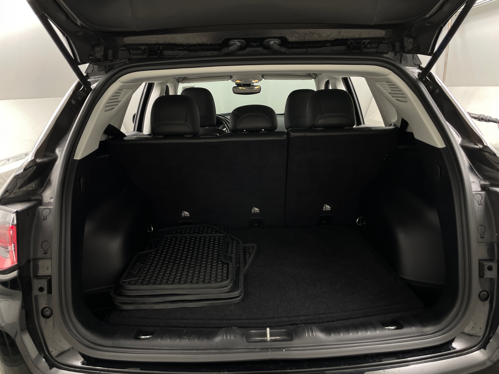 Thumbnail: 2020 Jeep Compass - 6