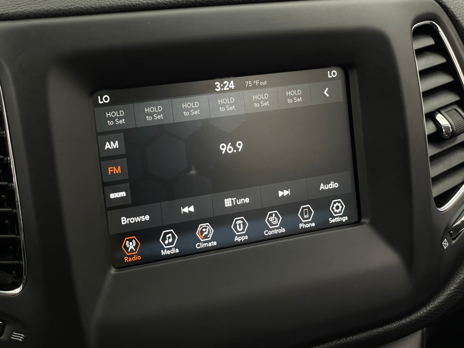 Thumbnail: 2020 Jeep Compass - 3