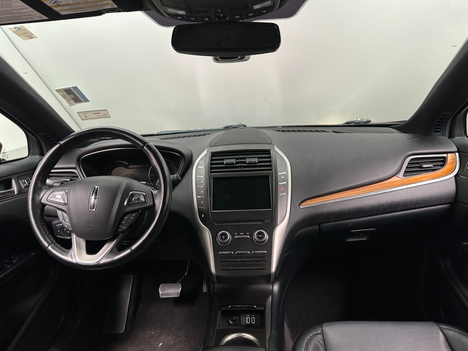 Thumbnail: 2017 Lincoln MKC - 2