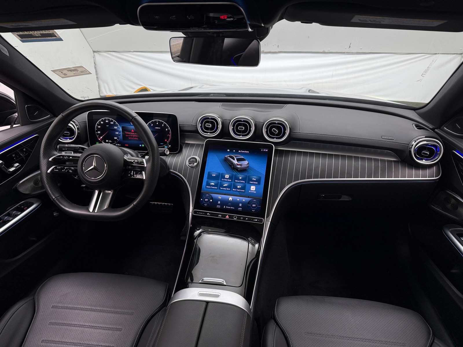 Thumbnail: 2023 Mercedes-Benz C-Class - 2