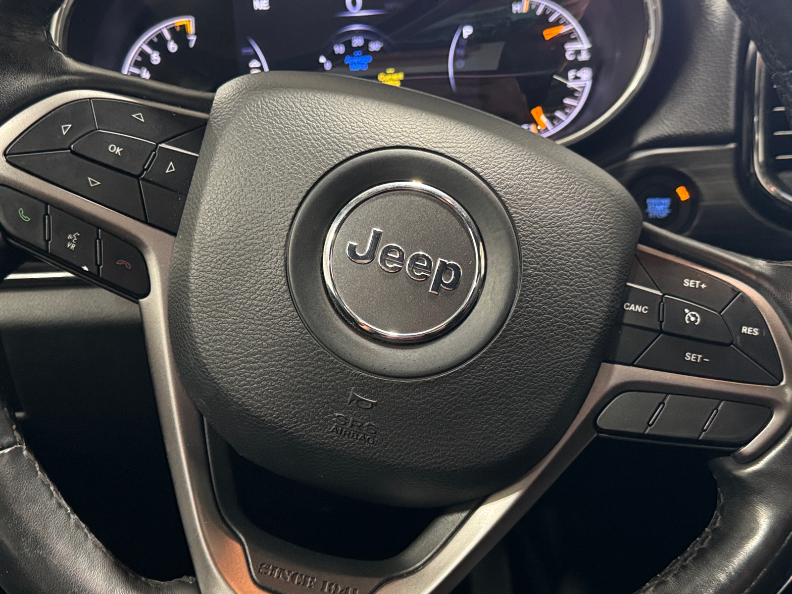 Thumbnail: 2019 Jeep Grand Cherokee - 4