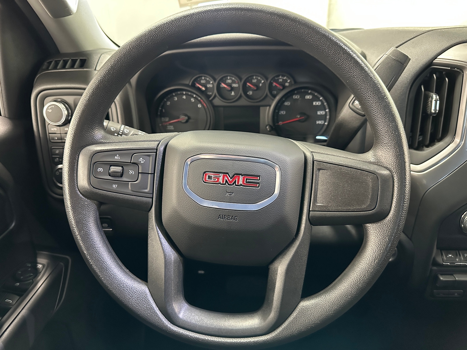 Thumbnail: 2024 GMC Sierra 1500 - 5