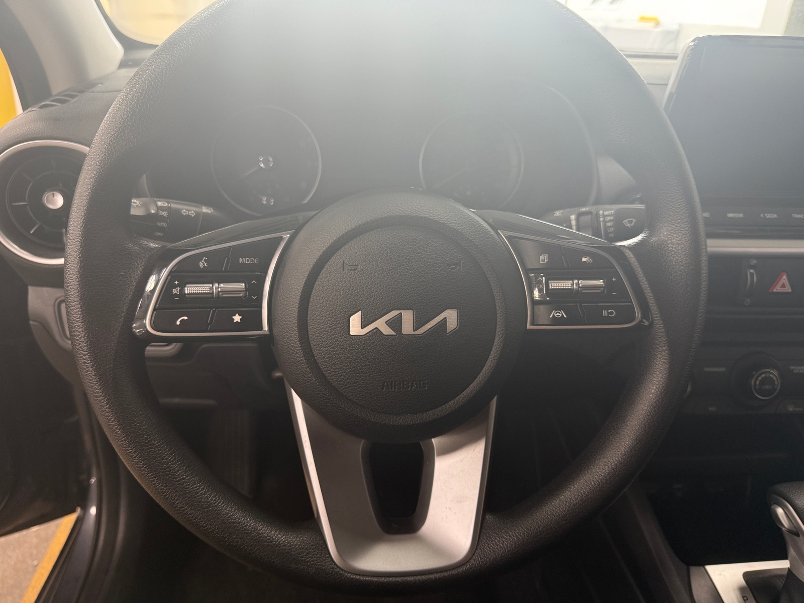 Thumbnail: 2023 Kia Forte - 5
