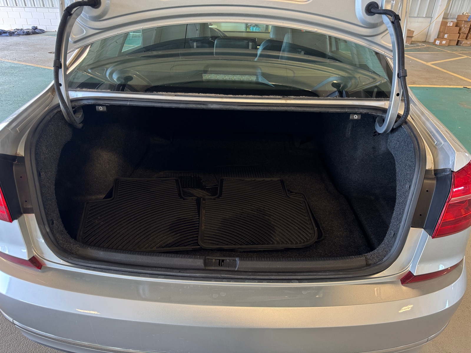 Thumbnail: 2016 Volkswagen Passat - 6
