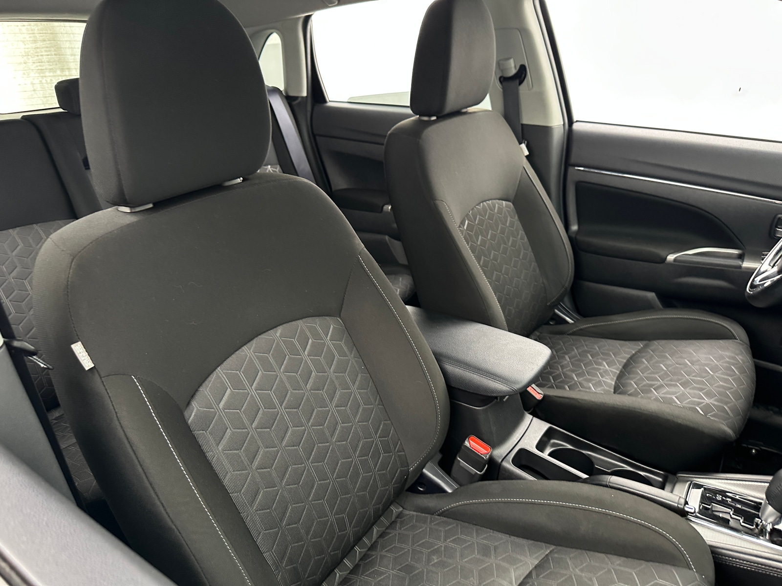 Thumbnail: 2021 Mitsubishi Outlander Sport - 2
