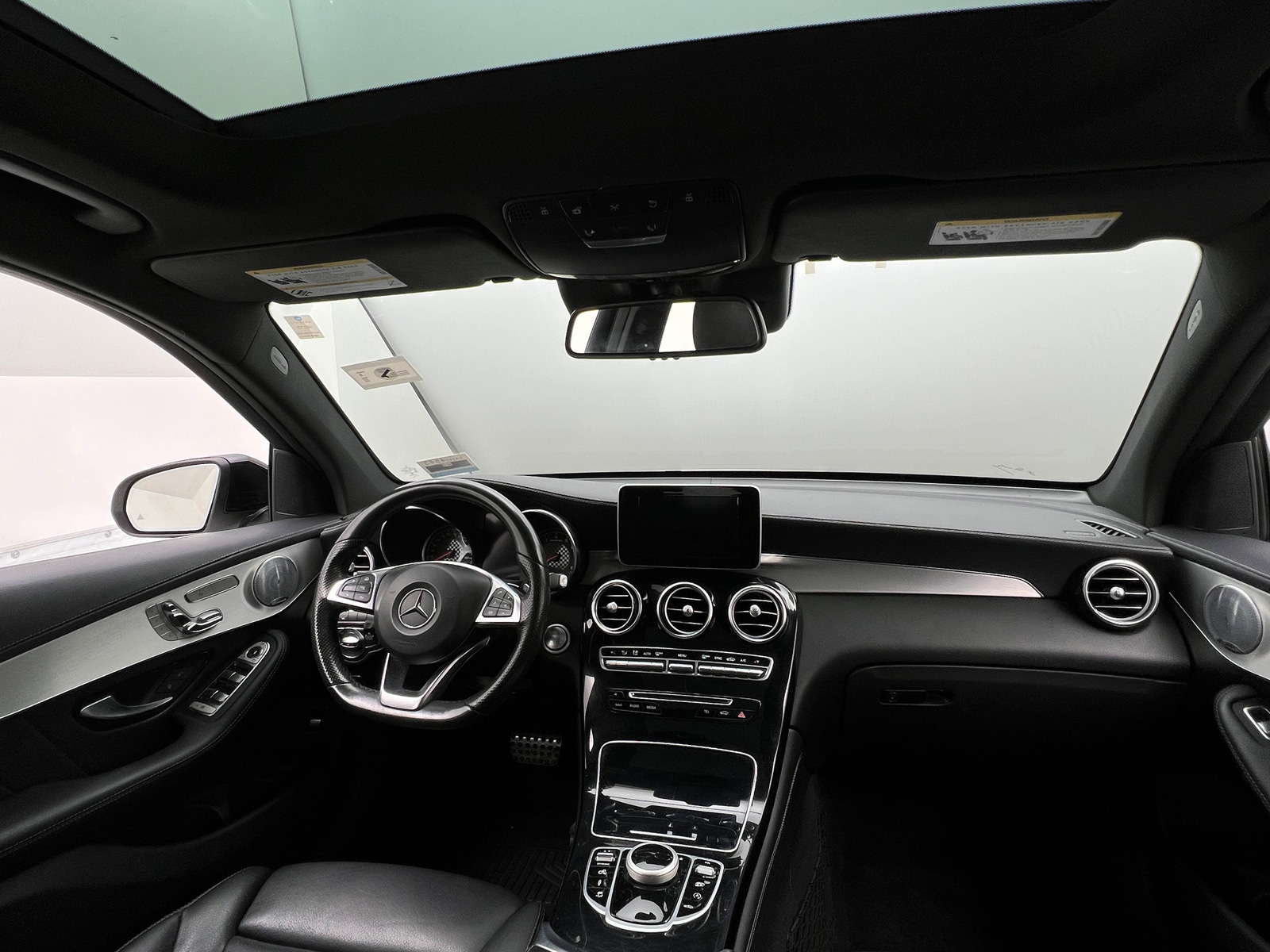 Thumbnail: 2018 Mercedes-Benz GLC - 3