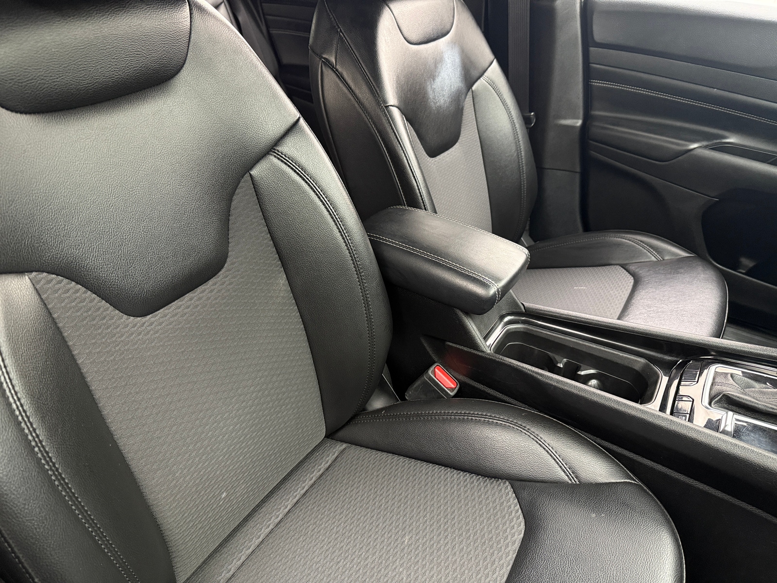 Thumbnail: 2022 Jeep Compass - 2