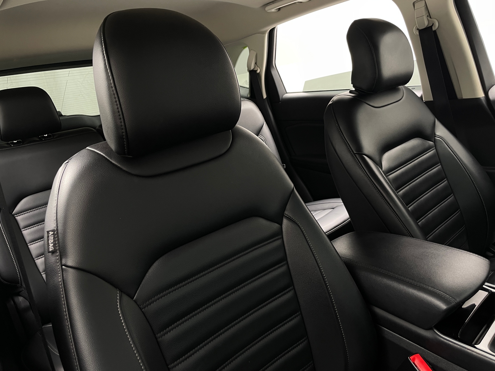 Thumbnail: 2019 Ford Edge - 2