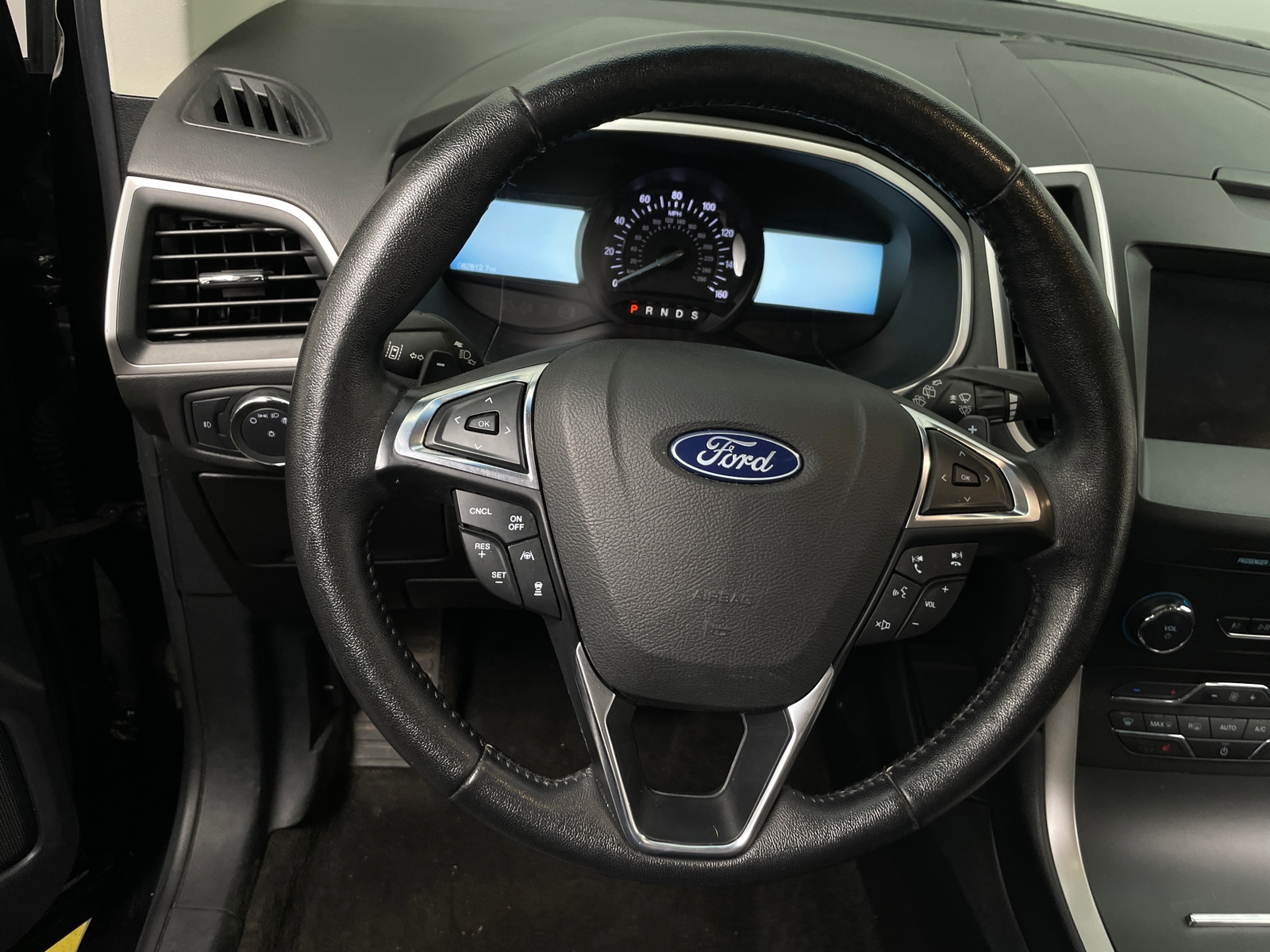 Thumbnail: 2019 Ford Edge - 5