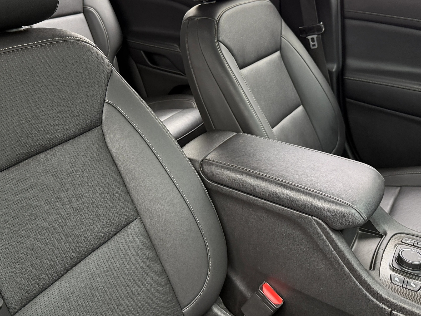 Thumbnail: 2021 GMC Acadia - 2