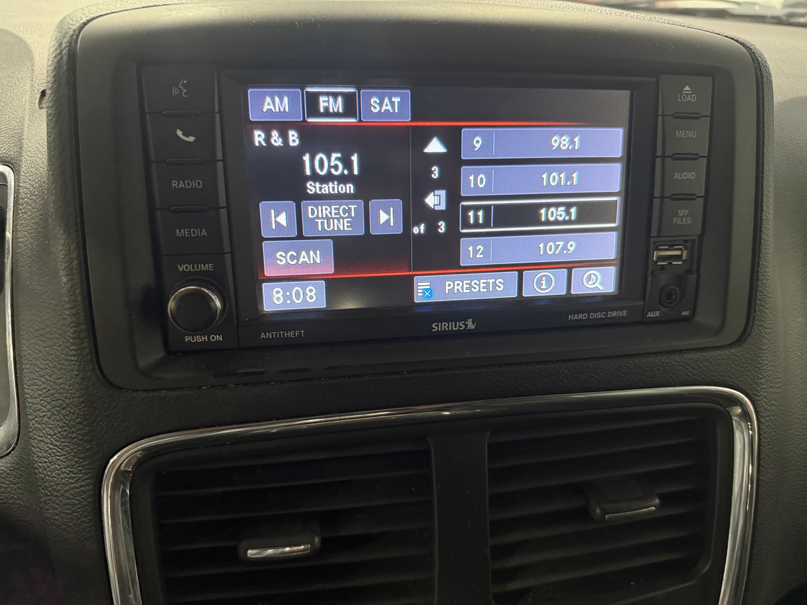 Thumbnail: 2019 Dodge Grand Caravan - 3