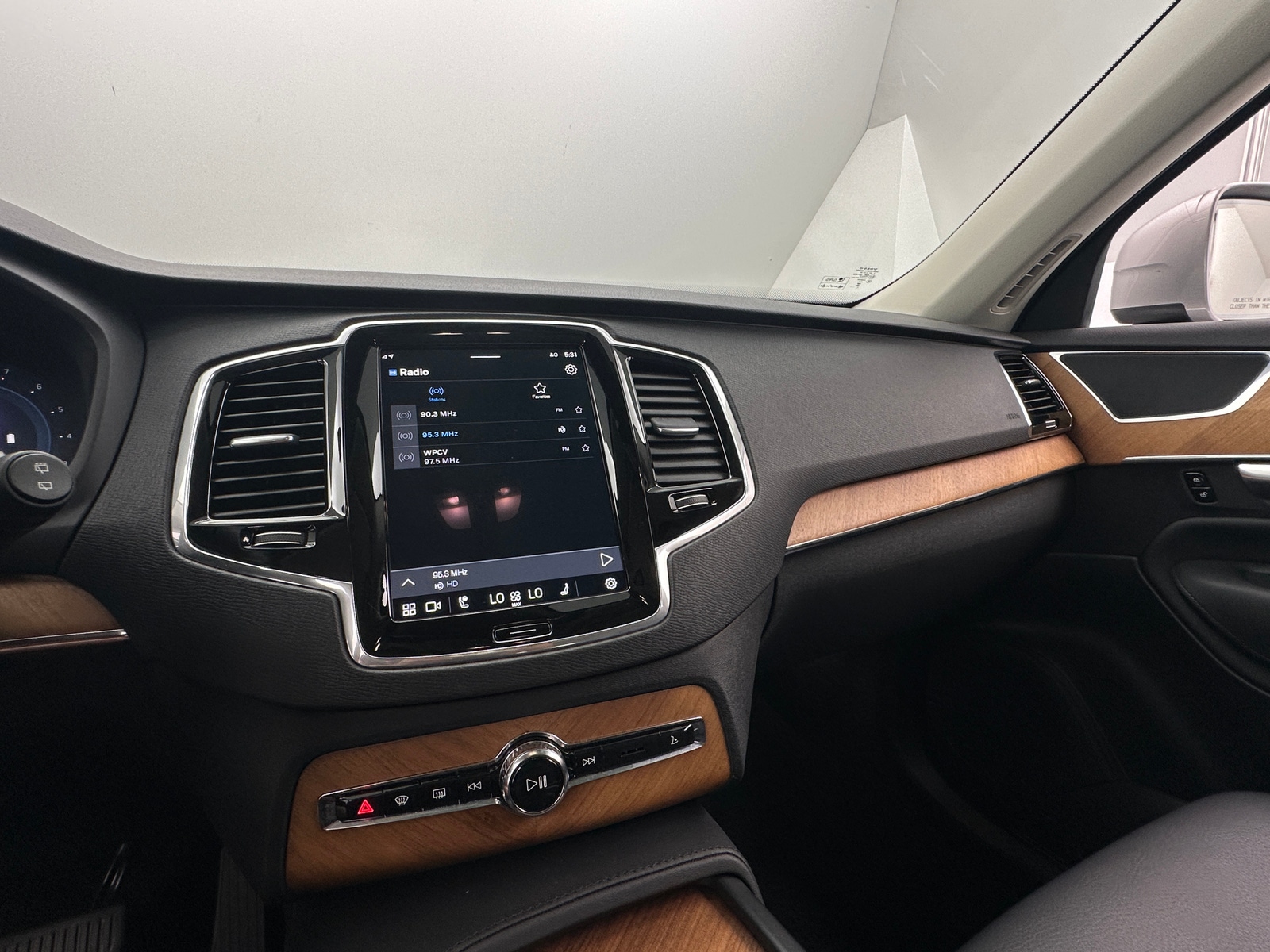 Thumbnail: 2025 Volvo XC90 - 3