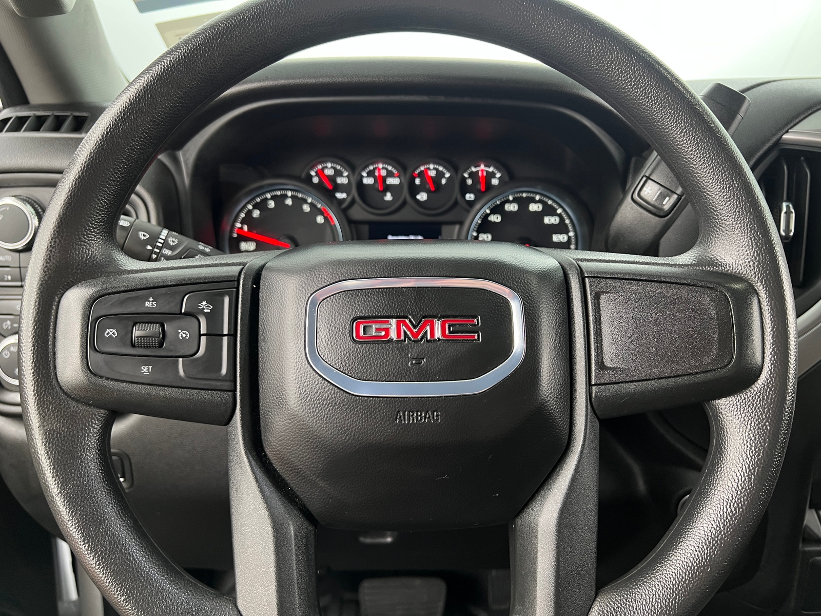 Thumbnail: 2024 GMC Sierra 1500 - 5