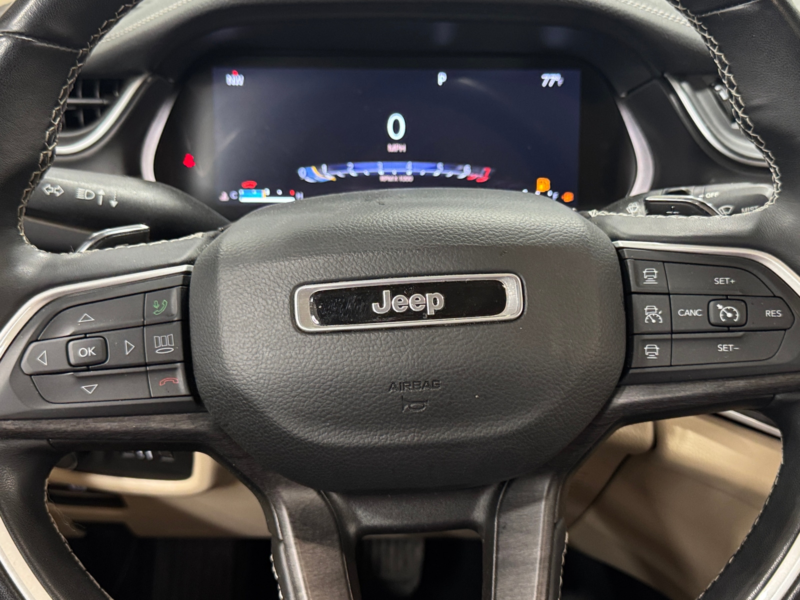 Thumbnail: 2022 Jeep Grand Cherokee - 4