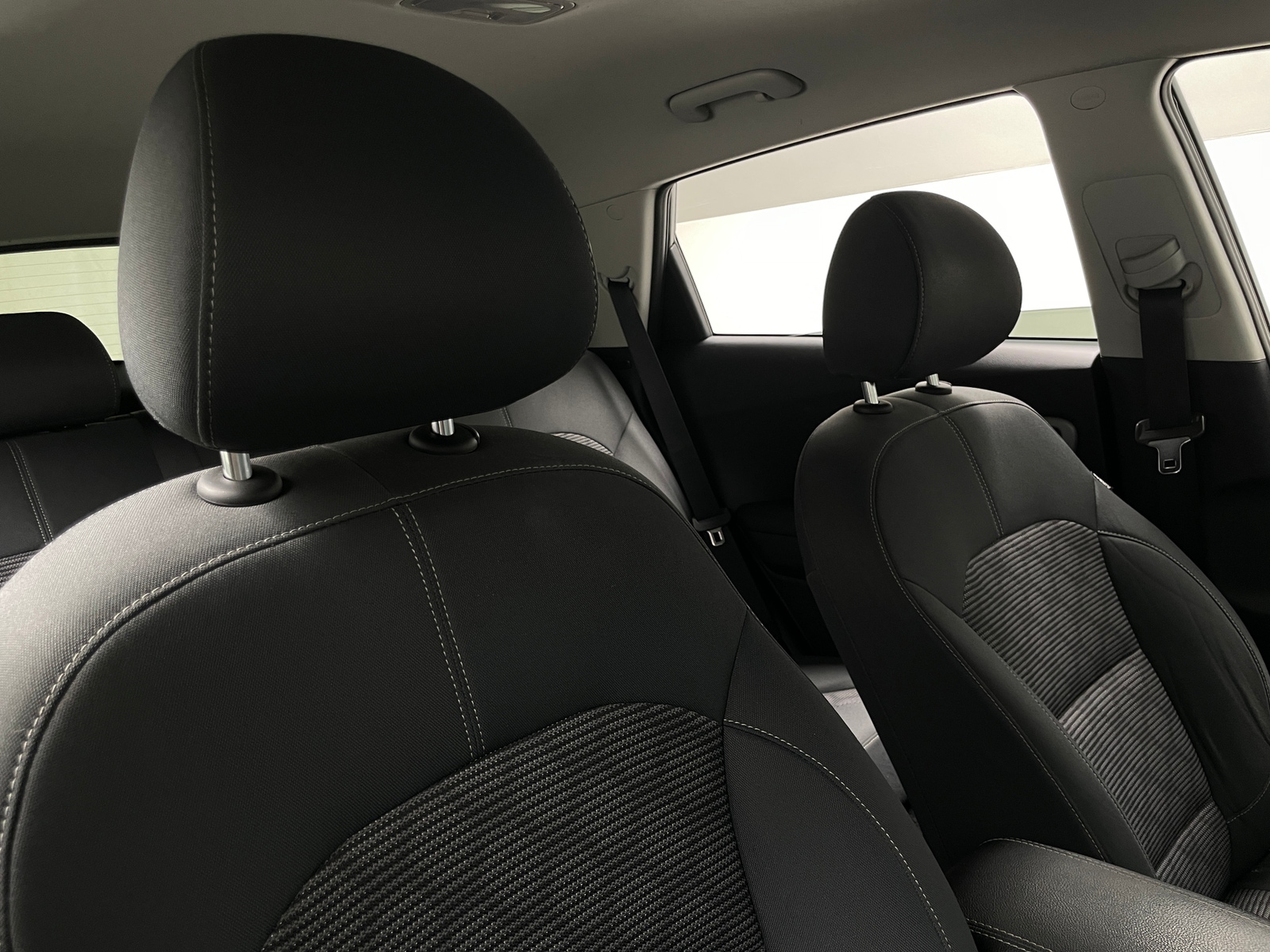 Thumbnail: 2021 Kia Niro - 2