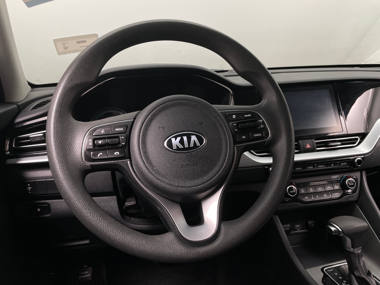 Thumbnail: 2021 Kia Niro - 5