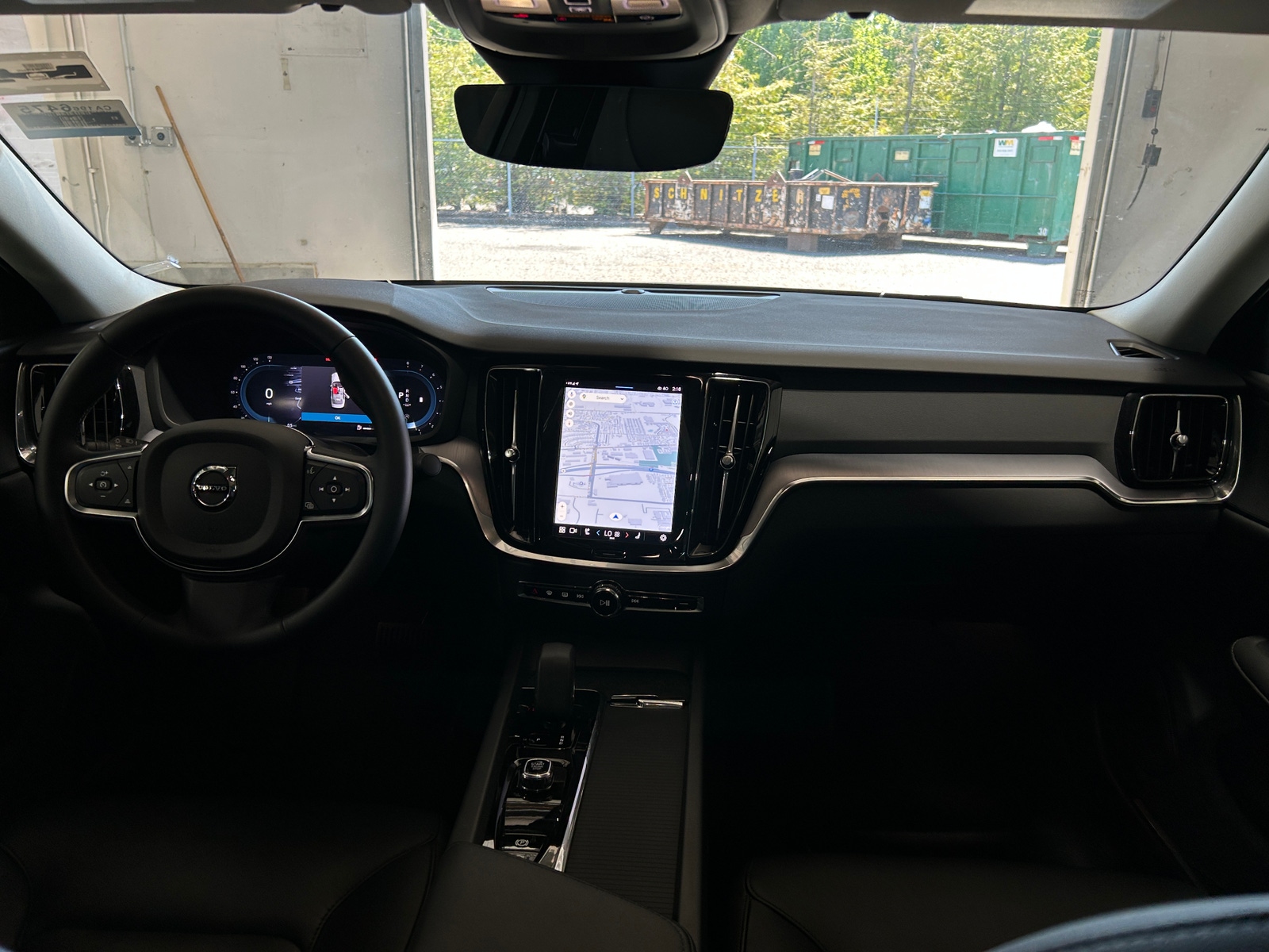 Thumbnail: 2025 Volvo S60 - 3