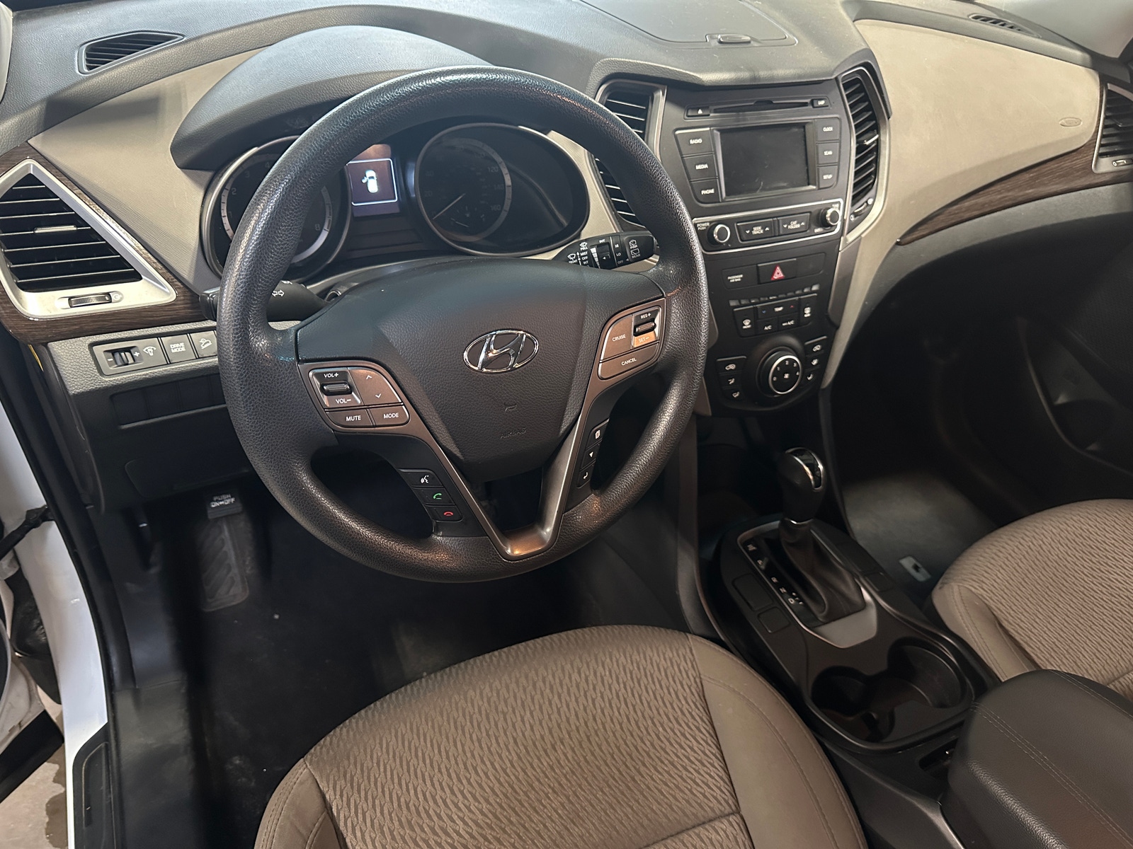 Thumbnail: 2017 Hyundai Santa Fe - 3