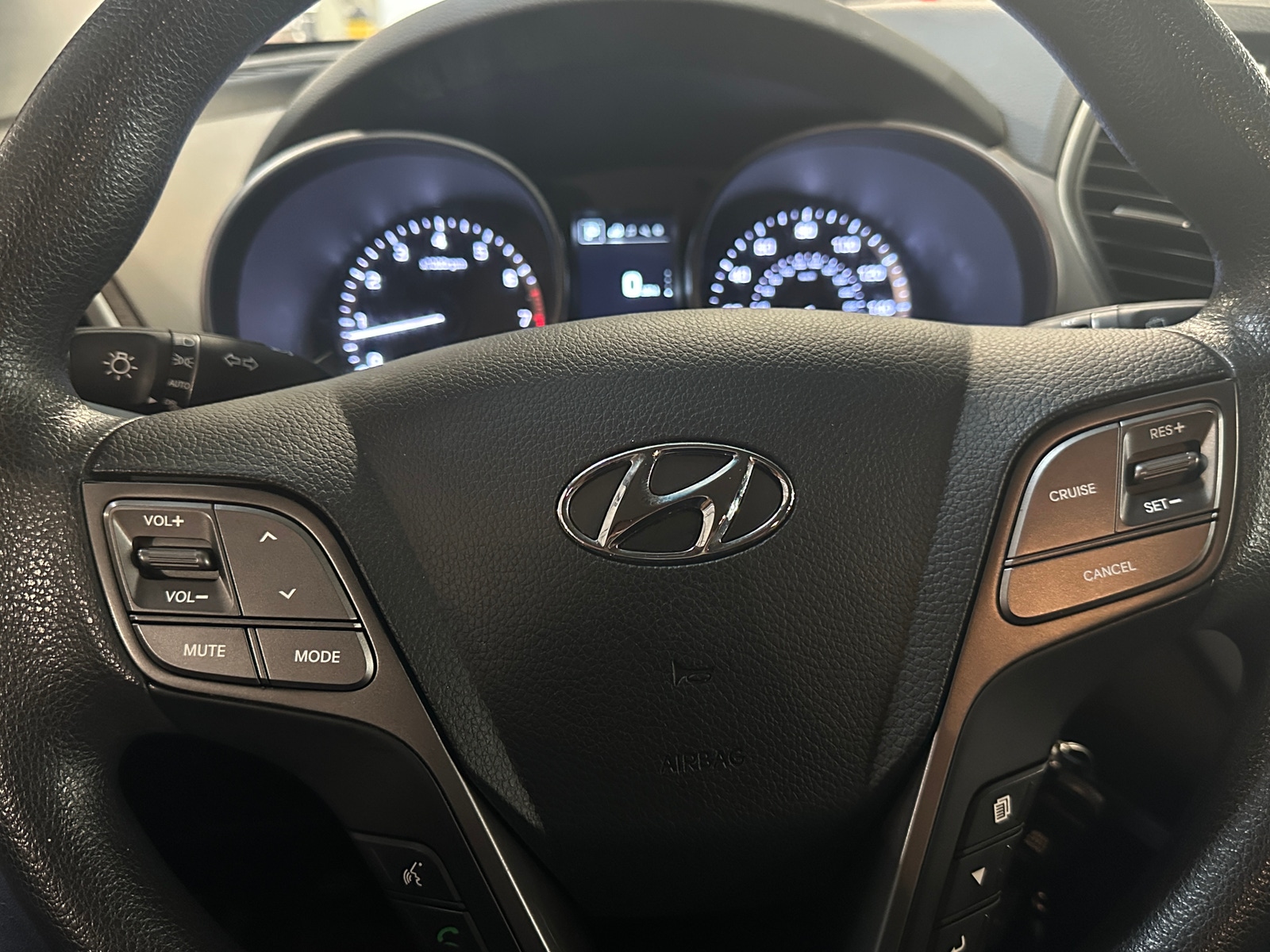 Thumbnail: 2017 Hyundai Santa Fe - 5