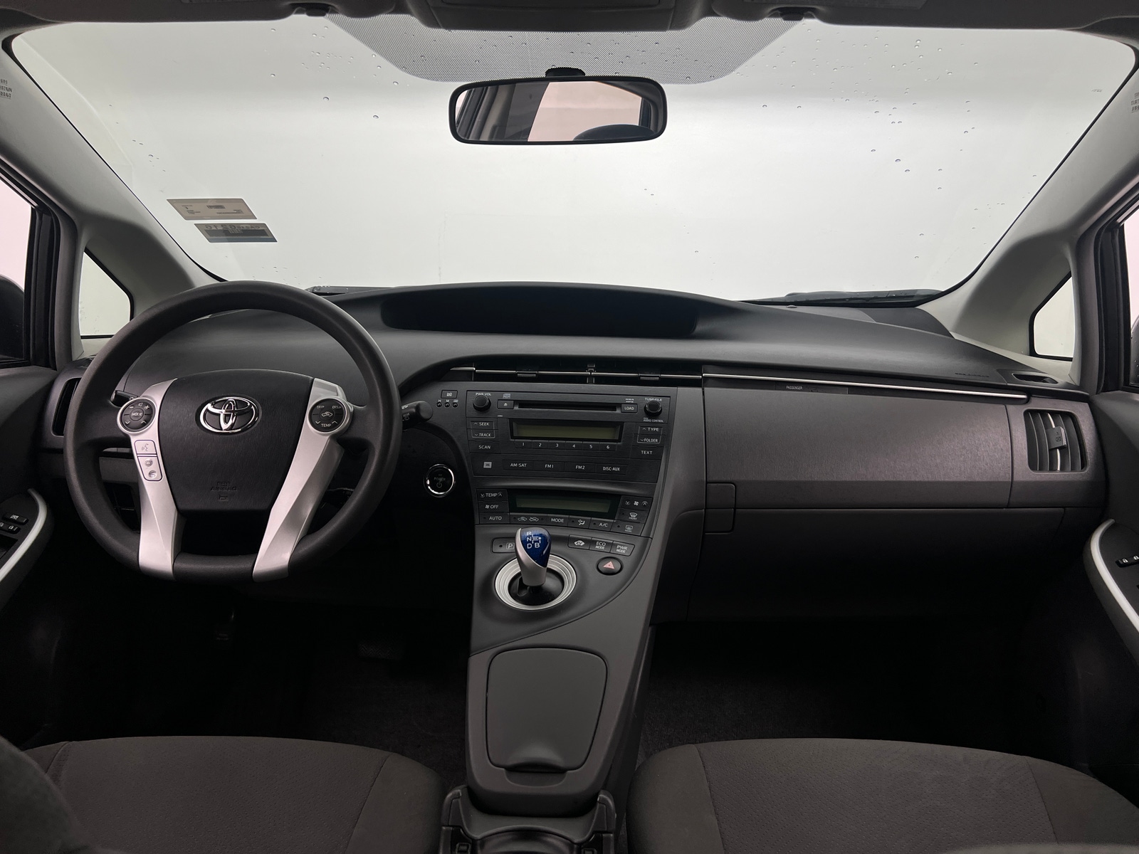 Thumbnail: 2011 Toyota Prius - 3