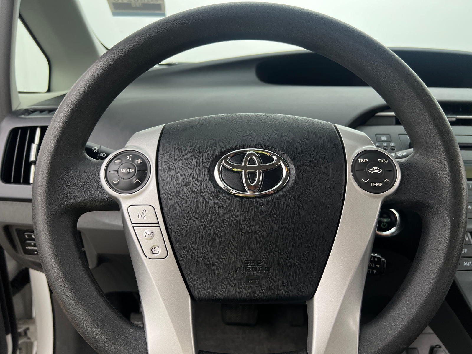 Thumbnail: 2011 Toyota Prius - 5