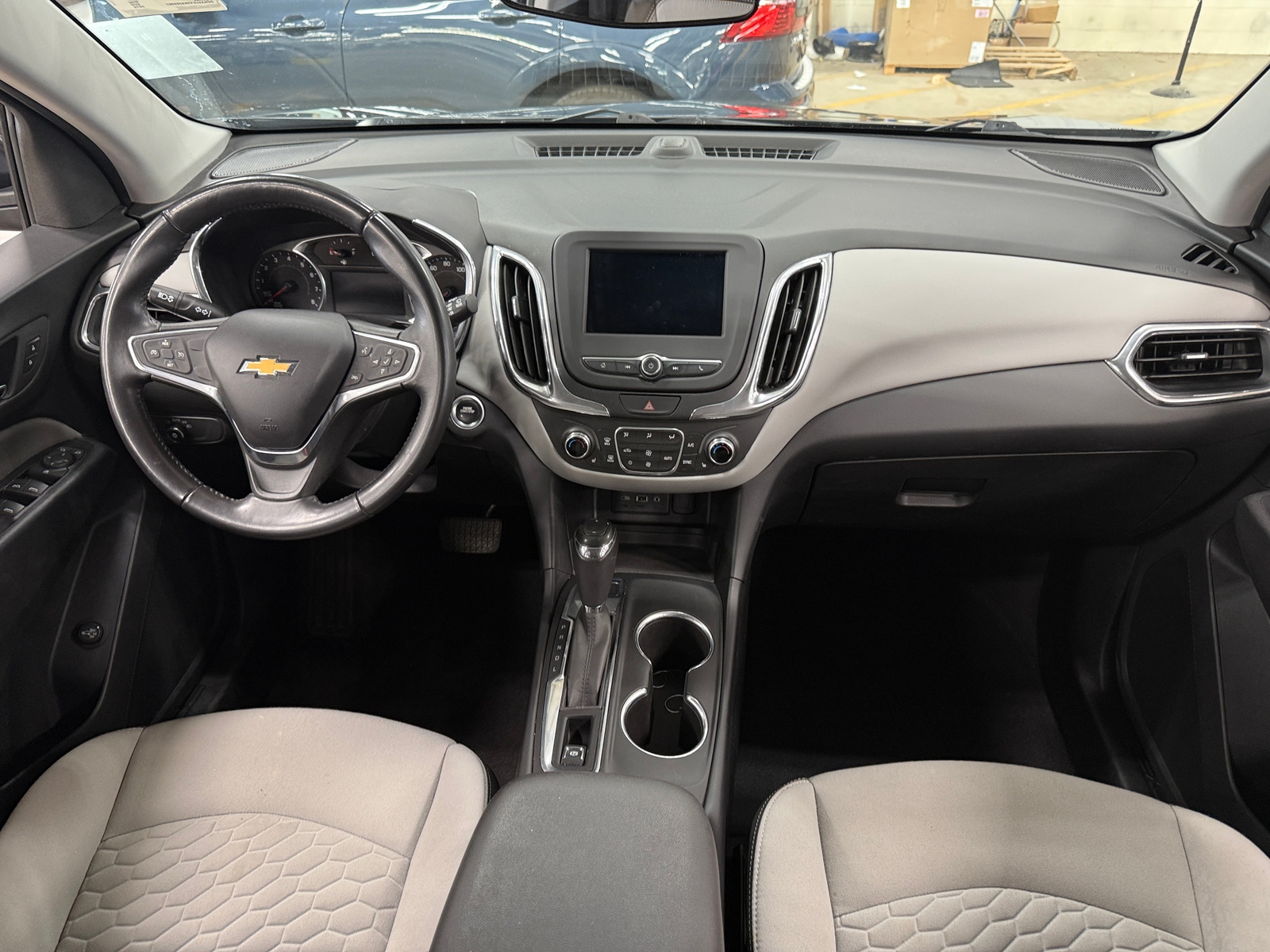 Thumbnail: 2019 Chevrolet Equinox - 3
