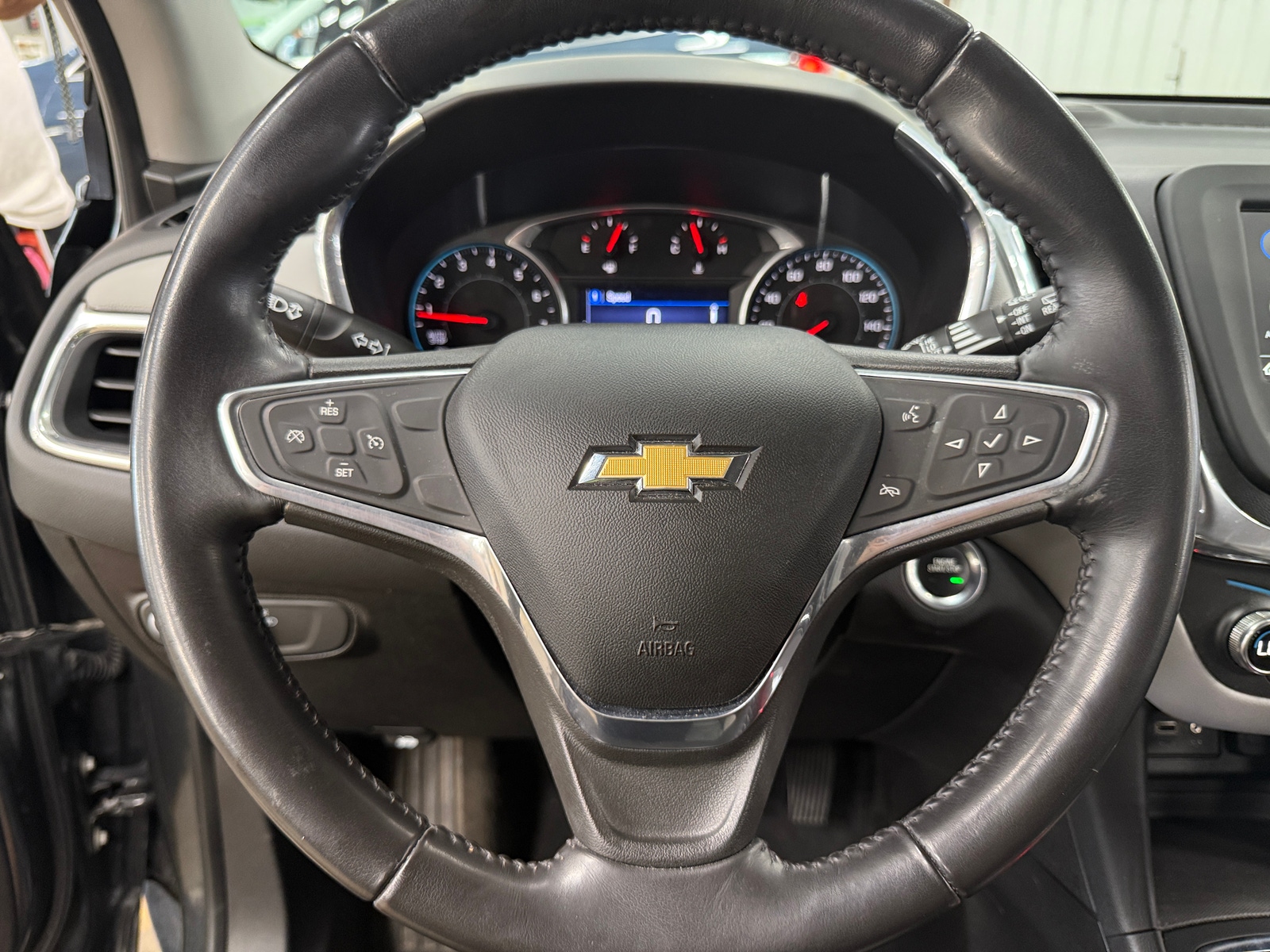 Thumbnail: 2019 Chevrolet Equinox - 5